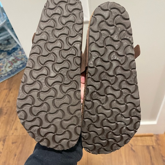 Women’s Birkenstocks - Picture 2 of 4